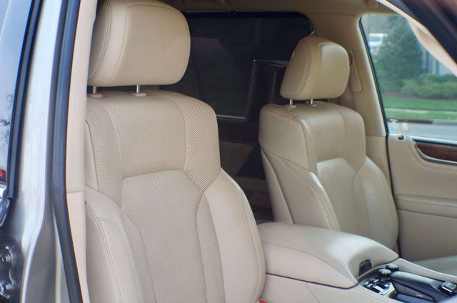 2018 Lexus LX MSRP$100324/LuxuryPkg/HeadsUpDisplay/RearEntertainment/NAV - 22997629 - 47