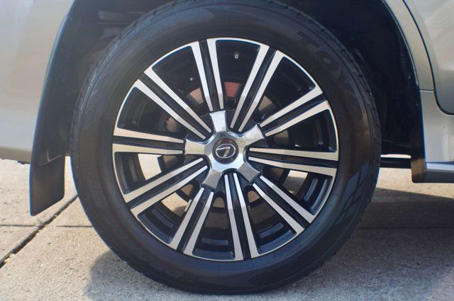 2018 Lexus LX MSRP$100324/LuxuryPkg/HeadsUpDisplay/RearEntertainment/NAV - 22997629 - 61