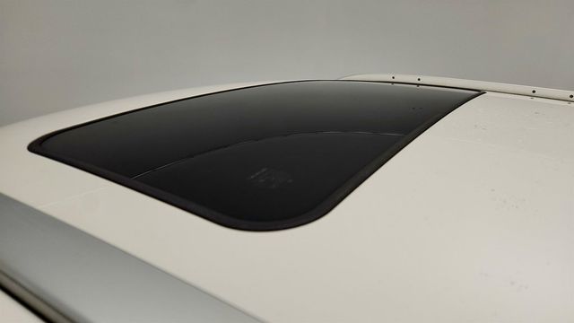 2018 Lexus RX RX 350L Premium AWD with 12.3'' Navigation, 20'' Wheels & BLIS - 22979625 - 9