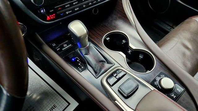 2018 Lexus RX RX 350L Premium AWD with 12.3'' Navigation, 20'' Wheels & BLIS - 22979625 - 16