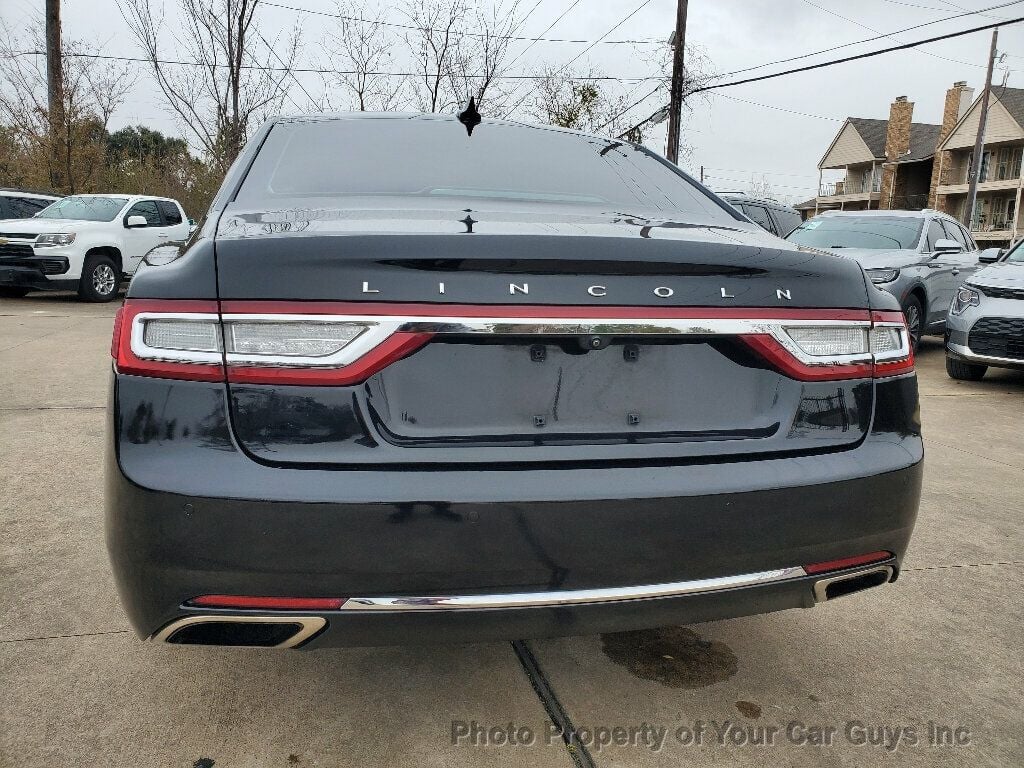 2018 Lincoln Continental Black on Black - 22758669 - 18