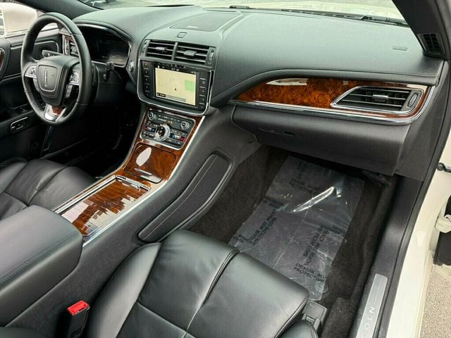 2018 Lincoln Continental Reserve AWD - 22985556 - 9