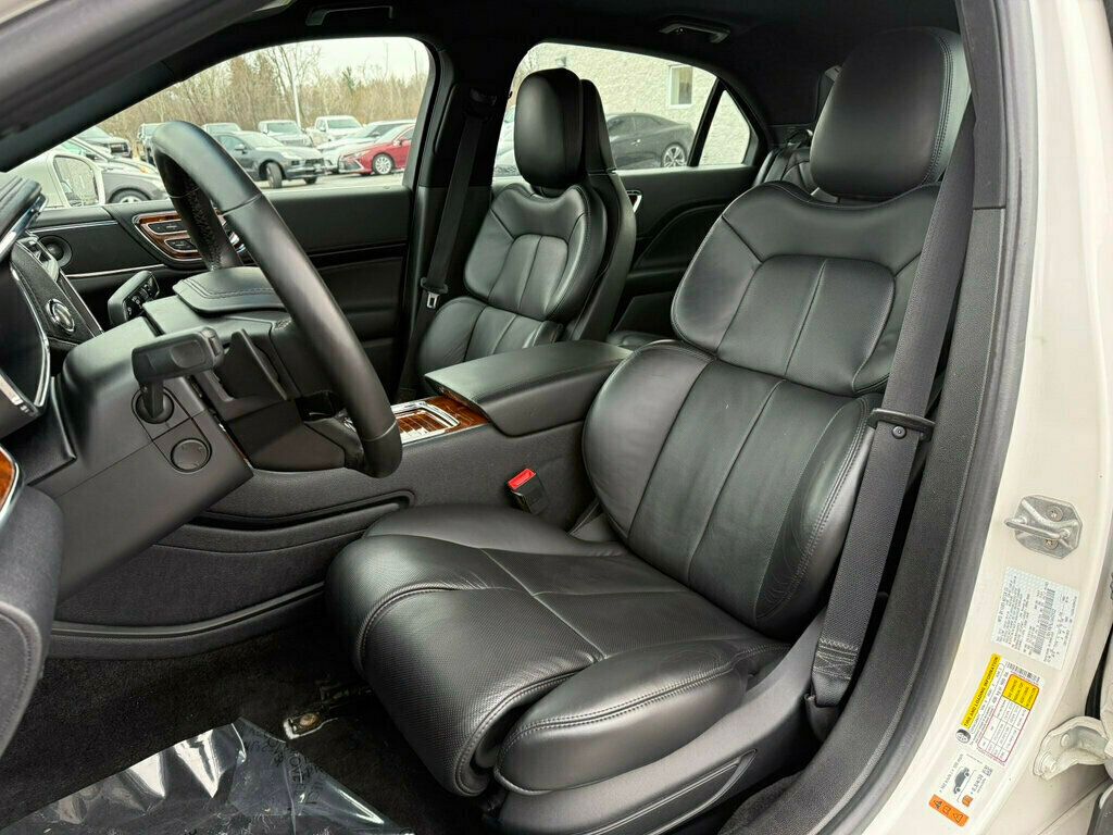 2018 Lincoln Continental Reserve AWD - 22985556 - 13