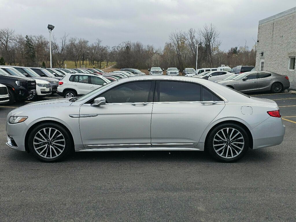 2018 Lincoln Continental Select AWD - 22952063 - 16