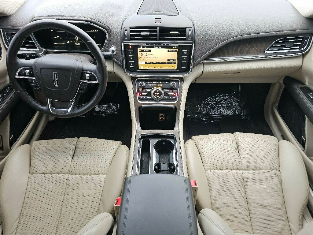 2018 Lincoln Continental Select AWD - 22952063 - 1