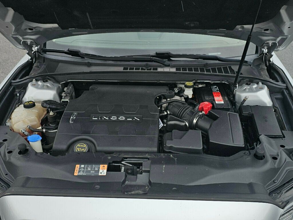 2018 Lincoln Continental Select AWD - 22952063 - 38