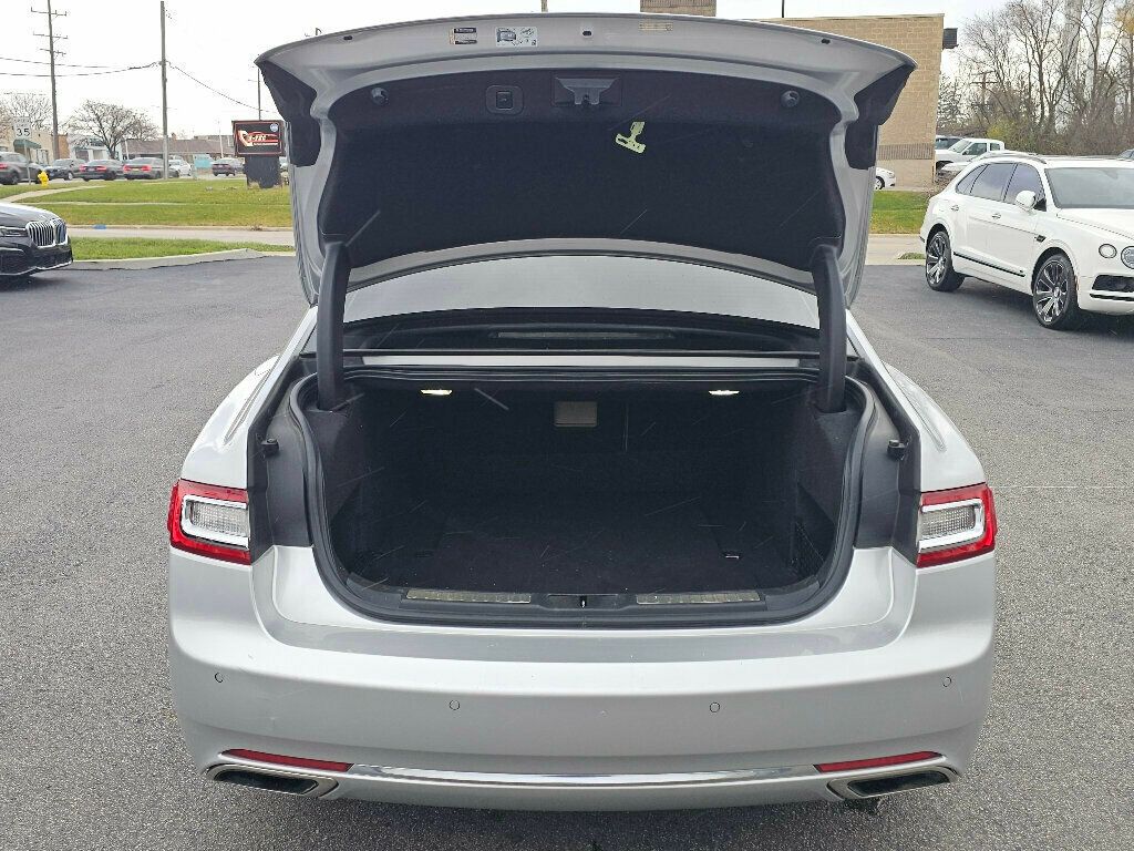 2018 Lincoln Continental Select AWD - 22952063 - 39