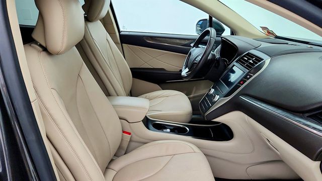 2018 Lincoln MKC Reserve AWD w/ Upgraded Engine, 20'' Wheels & Climate Pkg - 23030411 - 24