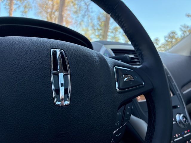 2018 Lincoln MKC Reserve FWD - 22995328 - 27