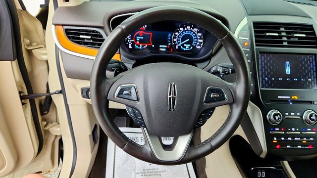 2018 Lincoln MKC Select AWD w/ Plus Pkg, Climate Pkg & BLIS - 23060818 - 11