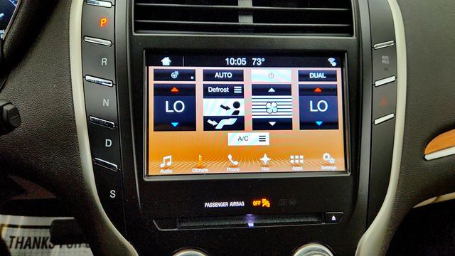 2018 Lincoln MKC Select AWD w/ Plus Pkg, Climate Pkg & BLIS - 23060818 - 17