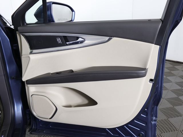 2018 Lincoln MKX Reserve AWD - 22956620 - 27