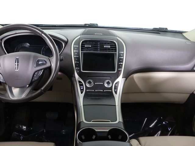 2018 Lincoln MKX Reserve AWD - 22956620 - 40