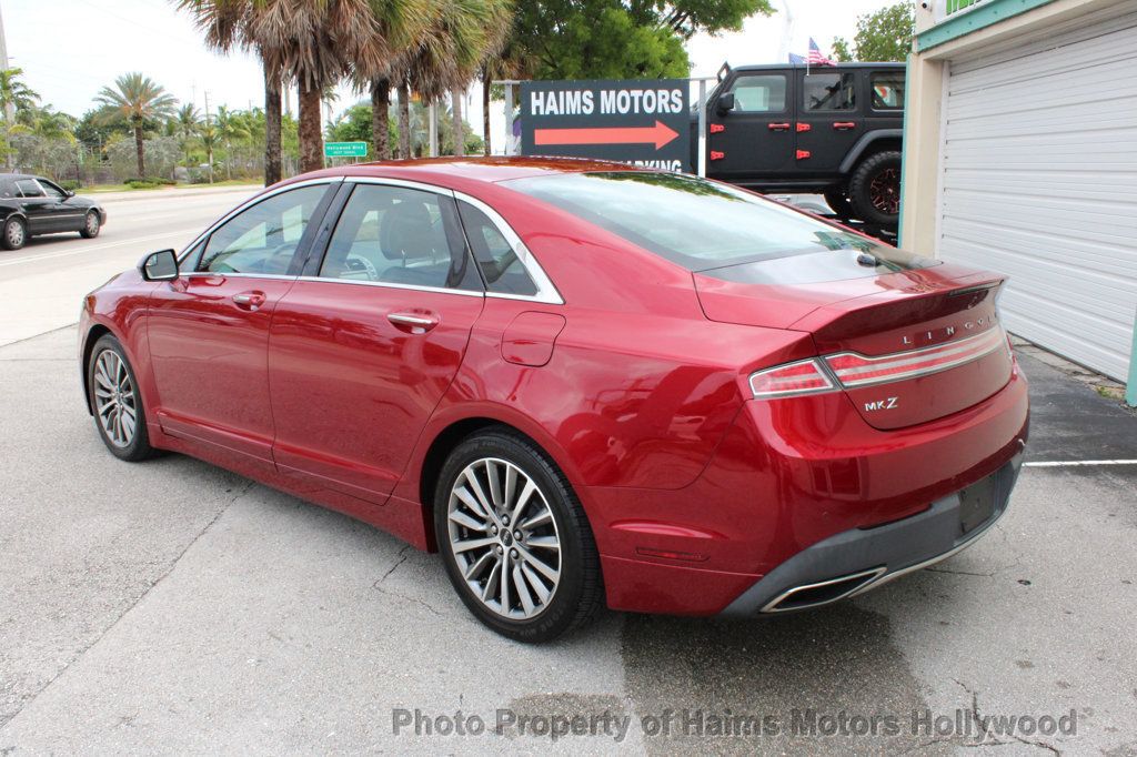 2018 Lincoln MKZ Hybrid Premiere photo 5