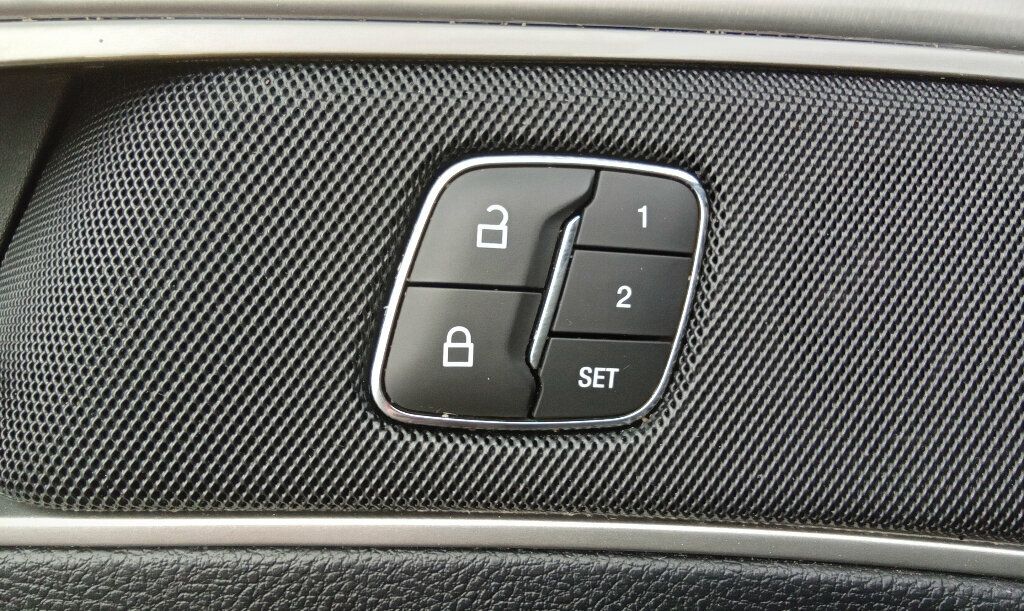 2018 Lincoln MKZ Premiere photo 25