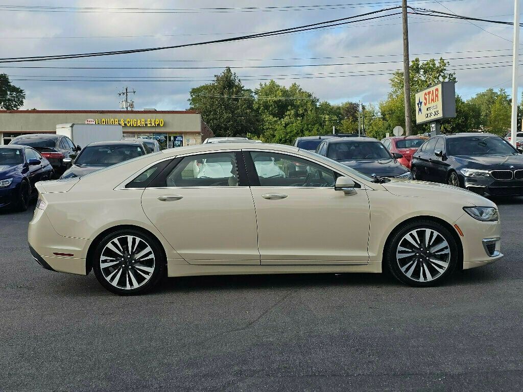 2018 Lincoln MKZ Reserve photo 16