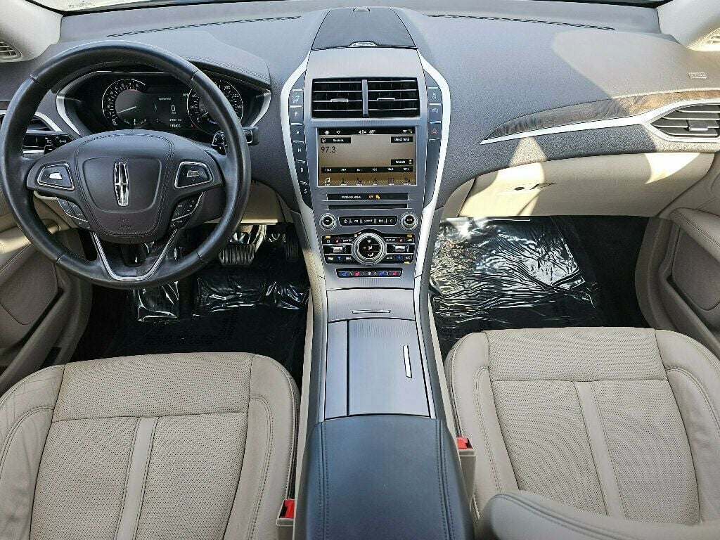 2018 Lincoln MKZ Reserve photo 2