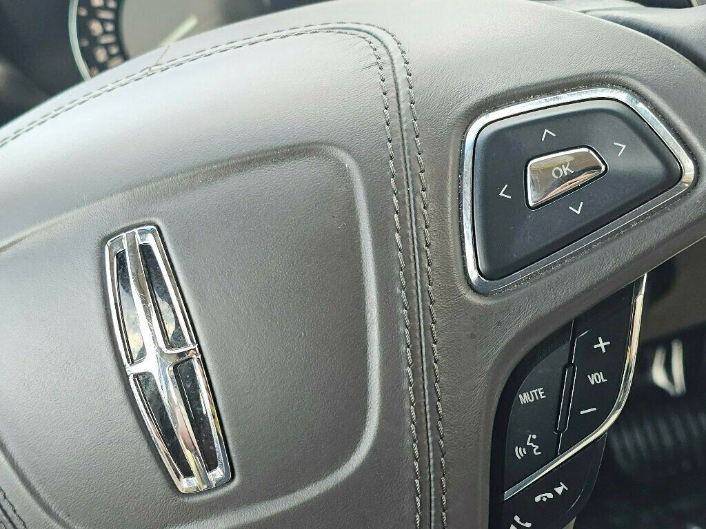 2018 Lincoln MKZ Reserve photo 24
