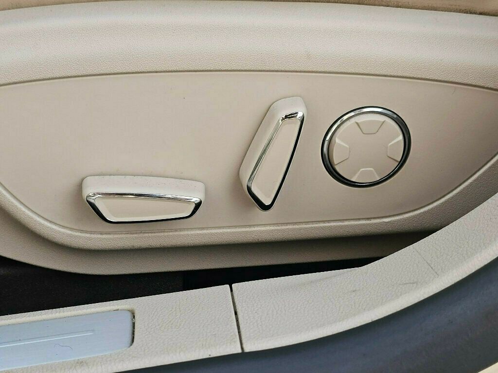 2018 Lincoln MKZ Reserve photo 32