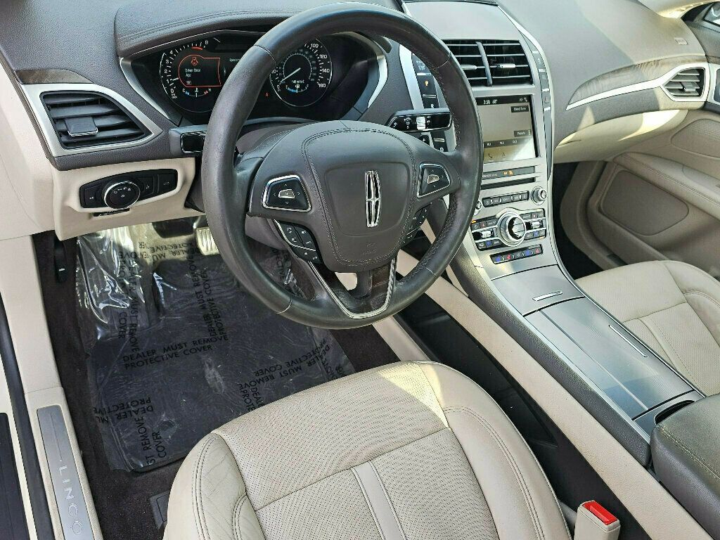 2018 Lincoln MKZ Reserve photo 9