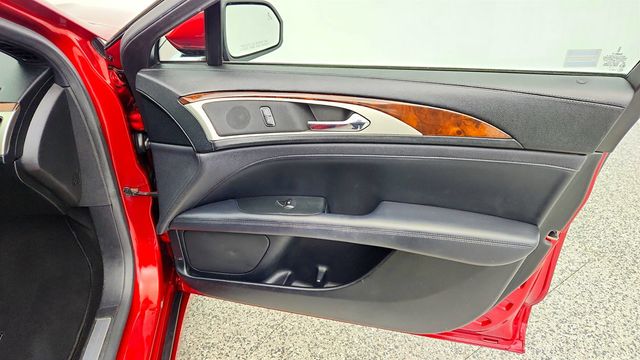 2018 Lincoln MKZ Select AWD w/ Plus & Climate Packages + Power Moonroof - 23000059 - 26