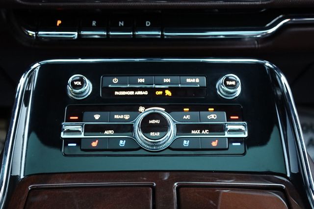 2018 Lincoln Navigator 4x4 Black Label - 22939523 - 24