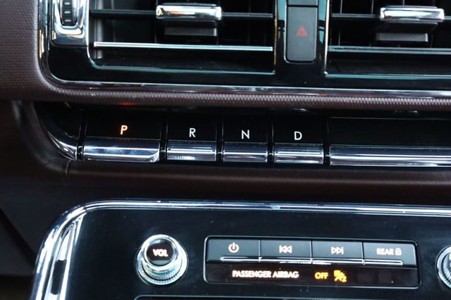 2018 Lincoln Navigator 4x4 Black Label - 22939523 - 25