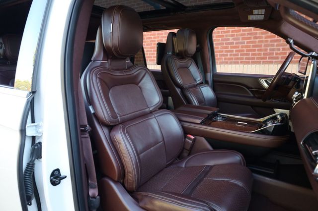 2018 Lincoln Navigator 4x4 Black Label - 22939523 - 49