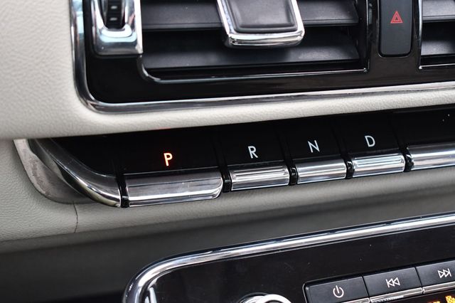 2018 Lincoln Navigator 4x4 Reserve - 22935859 - 27