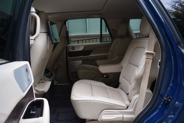 2018 Lincoln Navigator 4x4 Reserve - 22935859 - 34