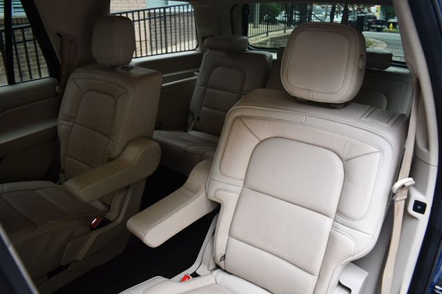 2018 Lincoln Navigator 4x4 Reserve - 22935859 - 35