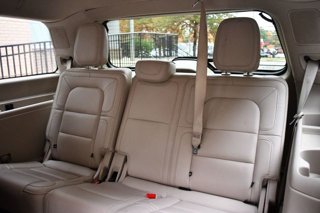 2018 Lincoln Navigator 4x4 Reserve - 22935859 - 36