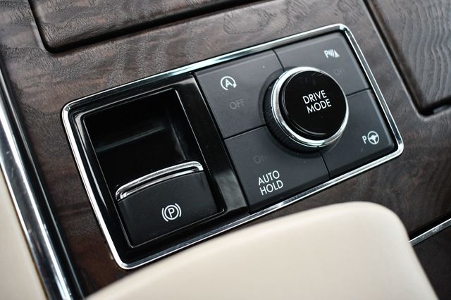 2018 Lincoln Navigator 4x4 Reserve - 22935859 - 37