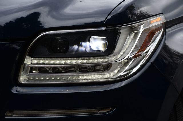 2018 Lincoln Navigator 4x4 Reserve - 22935859 - 3