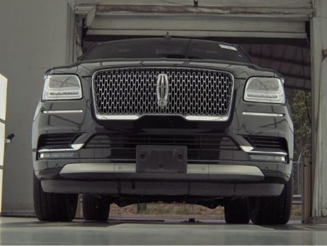 2018 Lincoln Navigator 4x4 Reserve - 23024855 - 3