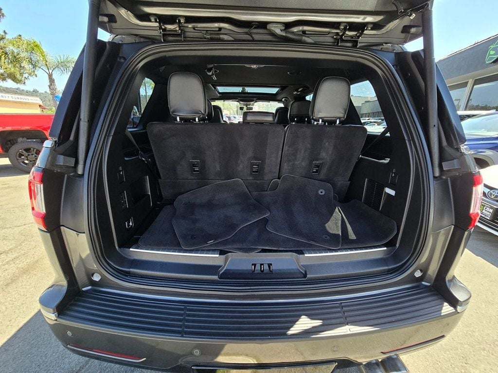 2018 Lincoln Navigator 4x4 Reserve - 22497358 - 37