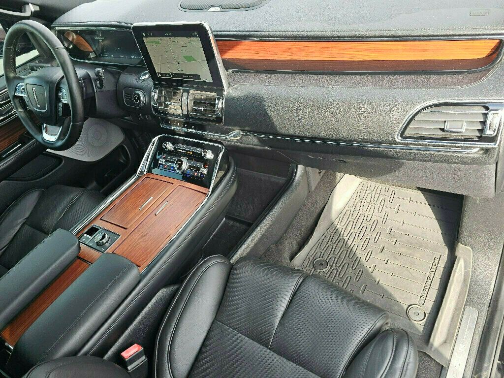 2018 Lincoln Navigator 4x4 Reserve - 22934211 - 10