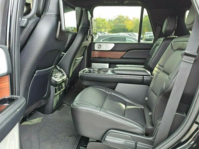 2018 Lincoln Navigator 4x4 Reserve - 22934211 - 18