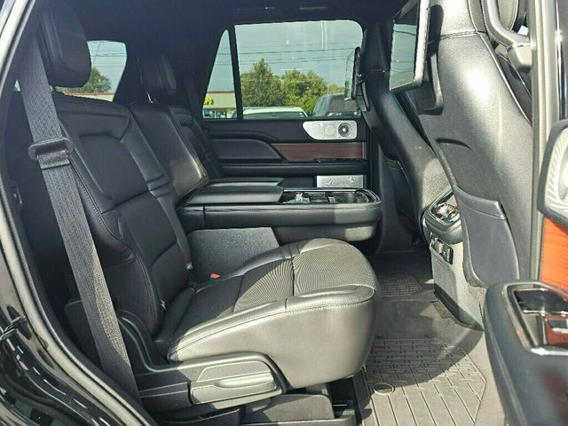 2018 Lincoln Navigator 4x4 Reserve - 22934211 - 20