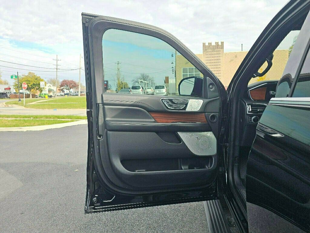 2018 Lincoln Navigator 4x4 Reserve - 22934211 - 22