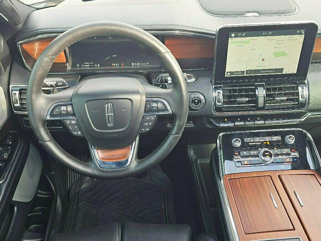 2018 Lincoln Navigator 4x4 Reserve - 22934211 - 24