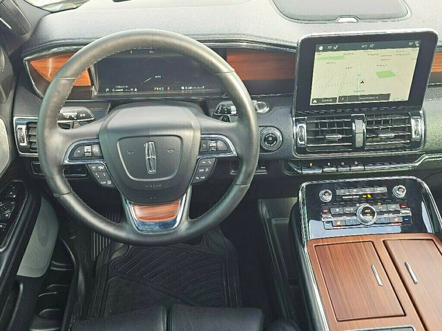 2018 Lincoln Navigator 4x4 Reserve - 22934211 - 24