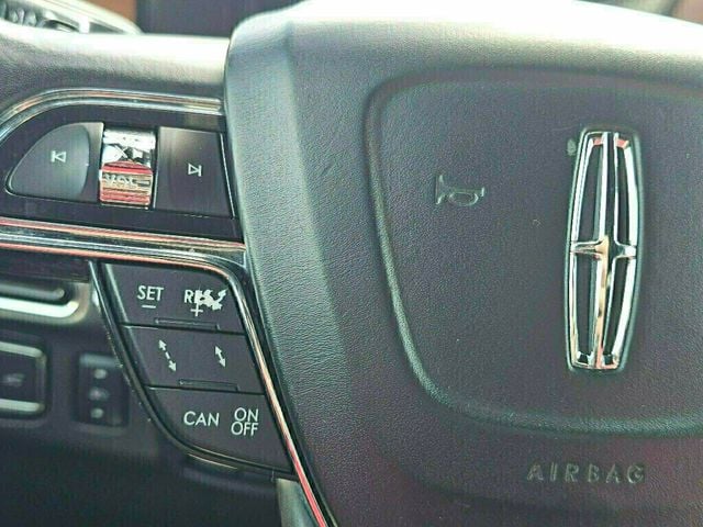 2018 Lincoln Navigator 4x4 Reserve - 22934211 - 25