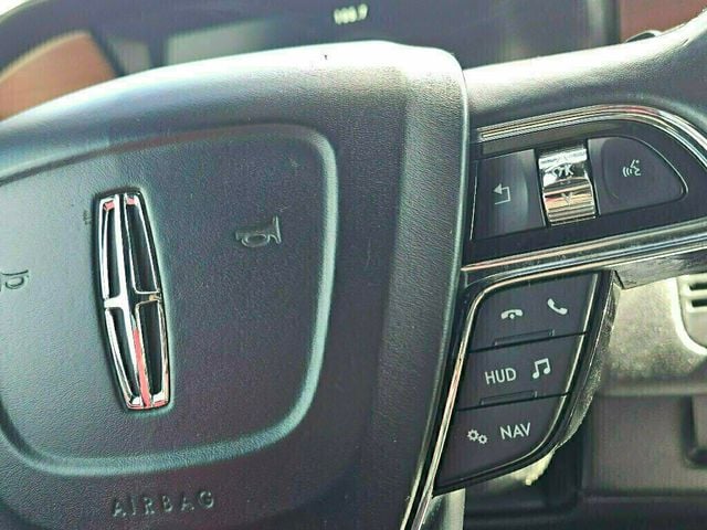 2018 Lincoln Navigator 4x4 Reserve - 22934211 - 26