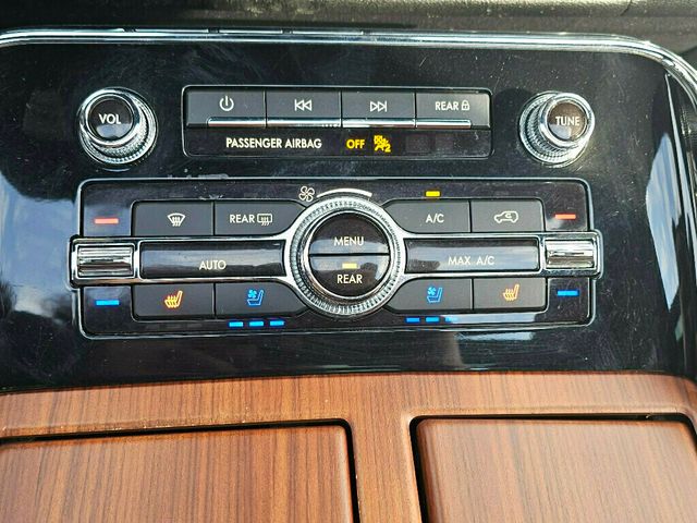 2018 Lincoln Navigator 4x4 Reserve - 22934211 - 28