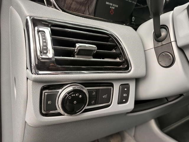 2018 Lincoln Navigator 4x4 Select - 22373049 - 16