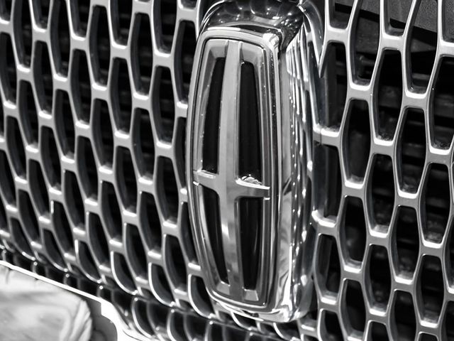 2018 Lincoln Navigator Black Label - 23031312 - 96