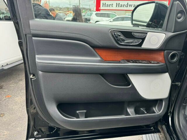 2018 Lincoln Navigator Local Trade/Reserve Pkg/Heated&Cooled Seats/Blind Spot/Pano Roof - 22725916 - 9