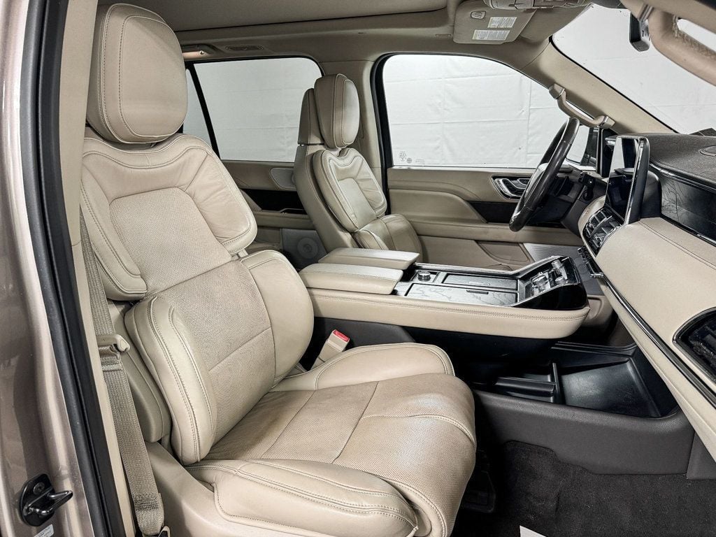 2018 Lincoln Navigator RESERVE 4WD - 22935522 - 12