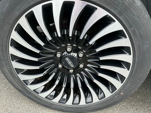 2018 Lincoln Navigator L 4x4 Reserve - 23022169 - 10